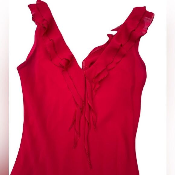 Liz Ann Moda Elegancia y Estilo beautiful red dress with low V Neck Size 32 - Picture 3 of 10